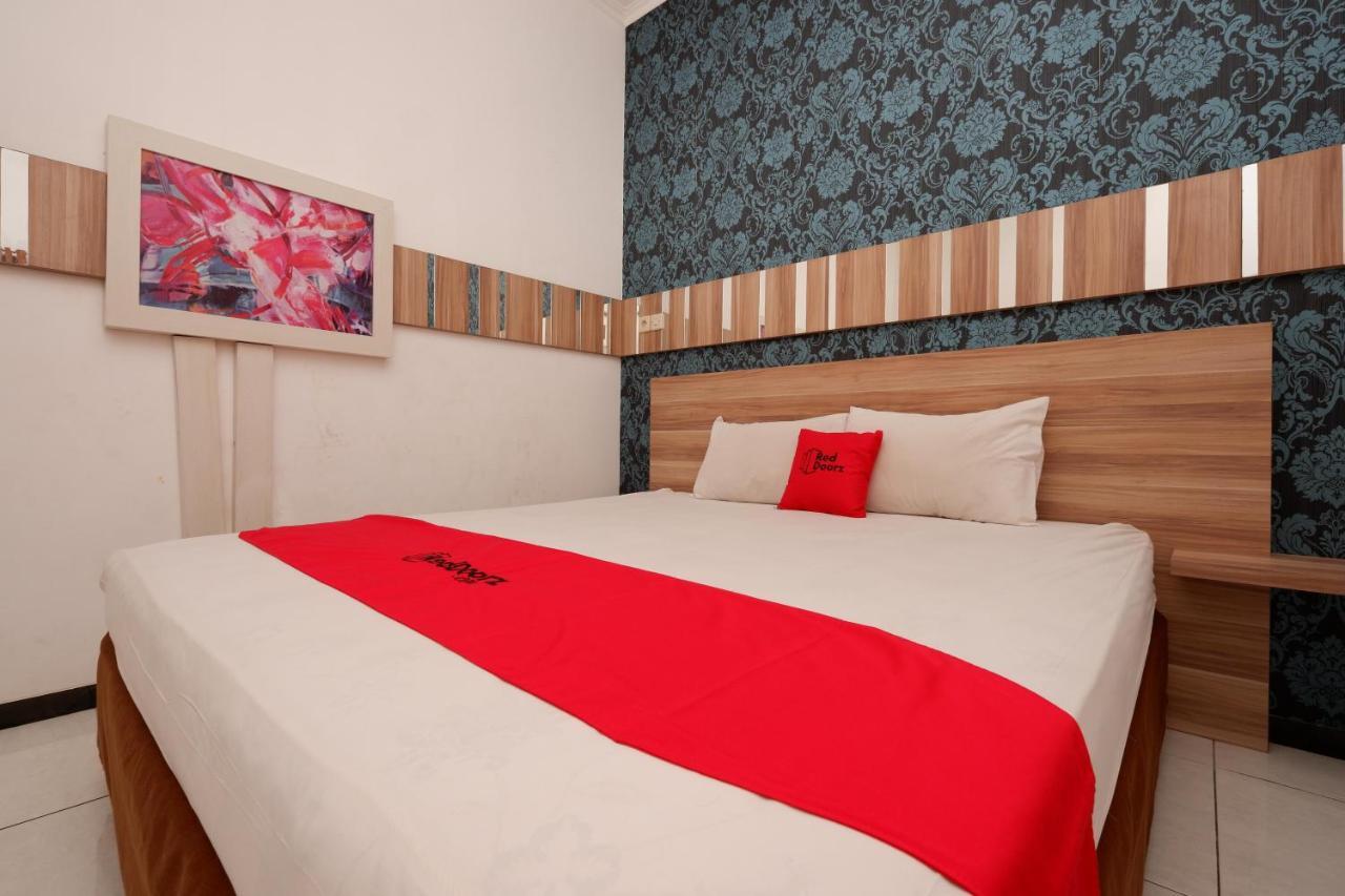 Reddoorz Near Plaza Simpang Lima Hotel Semarang Luaran gambar