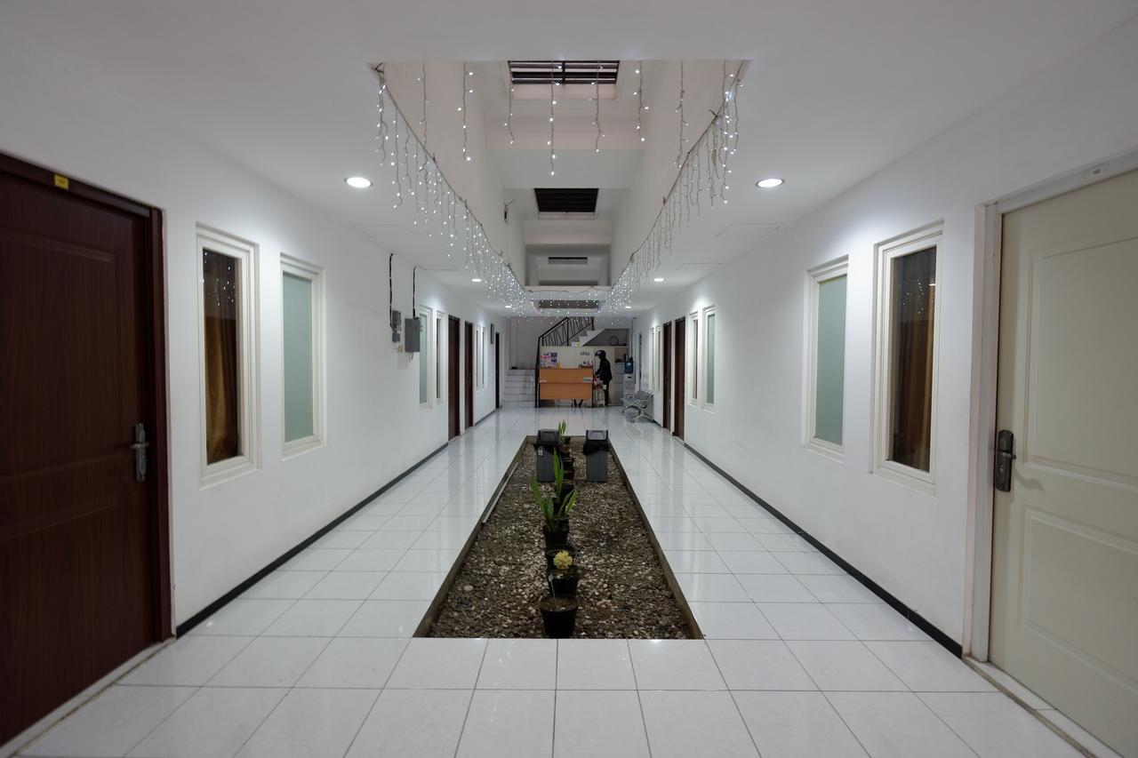 Reddoorz Near Plaza Simpang Lima Hotel Semarang Luaran gambar