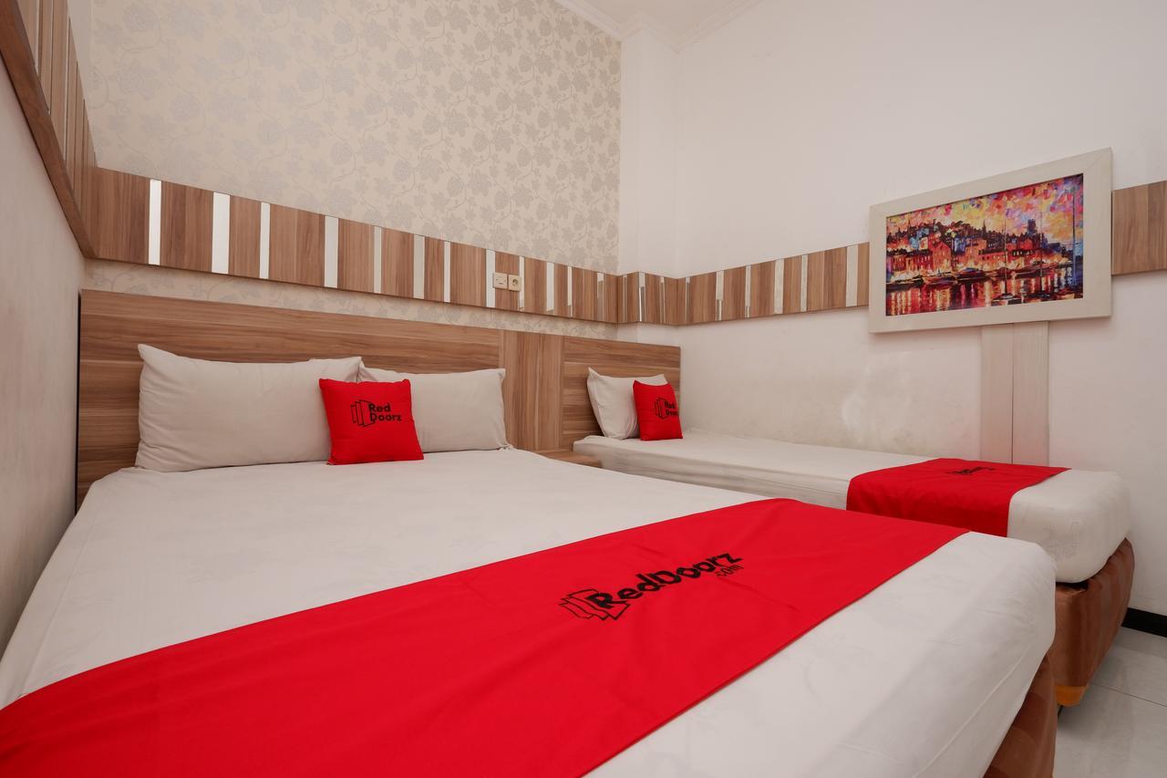 Reddoorz Near Plaza Simpang Lima Hotel Semarang Luaran gambar